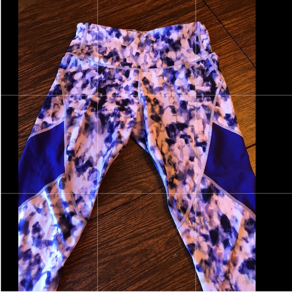 Old Navy Active High Waisted Leggings - Picture 4 of 7